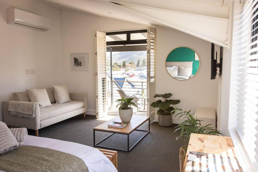 Hermanus Waterfront, Sea View Apartment With Balcony エクステリア 写真
